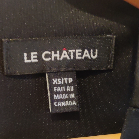 Elegant Black Sleeveless Dress - Picture 2 of 5